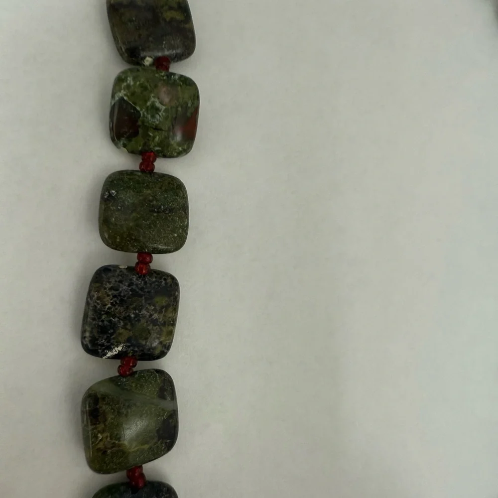 NATURAL JASPER STONES GRAINED SHAPES 10